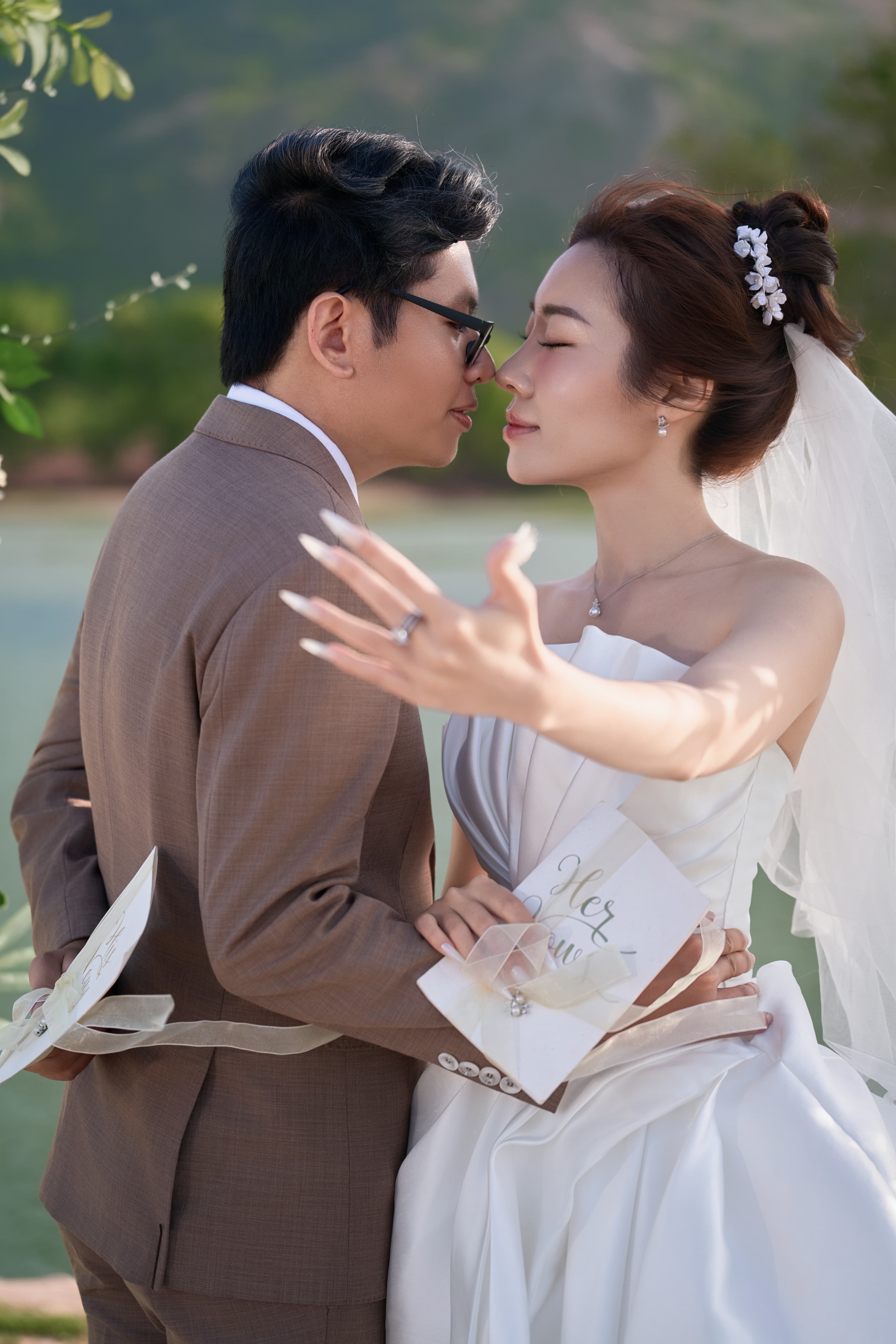 Lời hứa trăm năm
